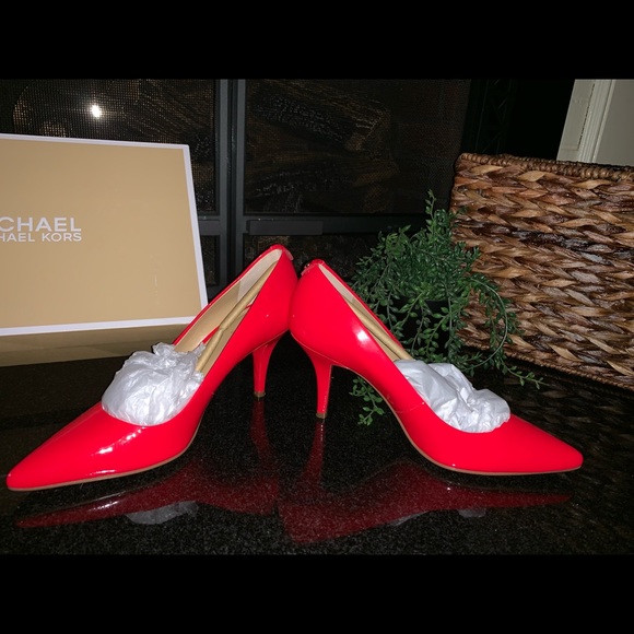 Michael Kors Pumps - Picture 2 of 6